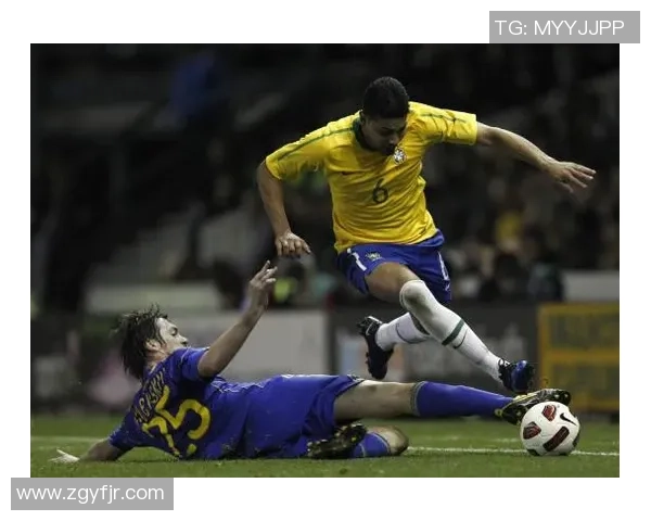 巴西小孩对足球明星的热爱与梦想交织的故事